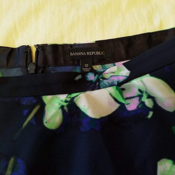 Formal A-line Floral Skirt - Picture 2 of 2